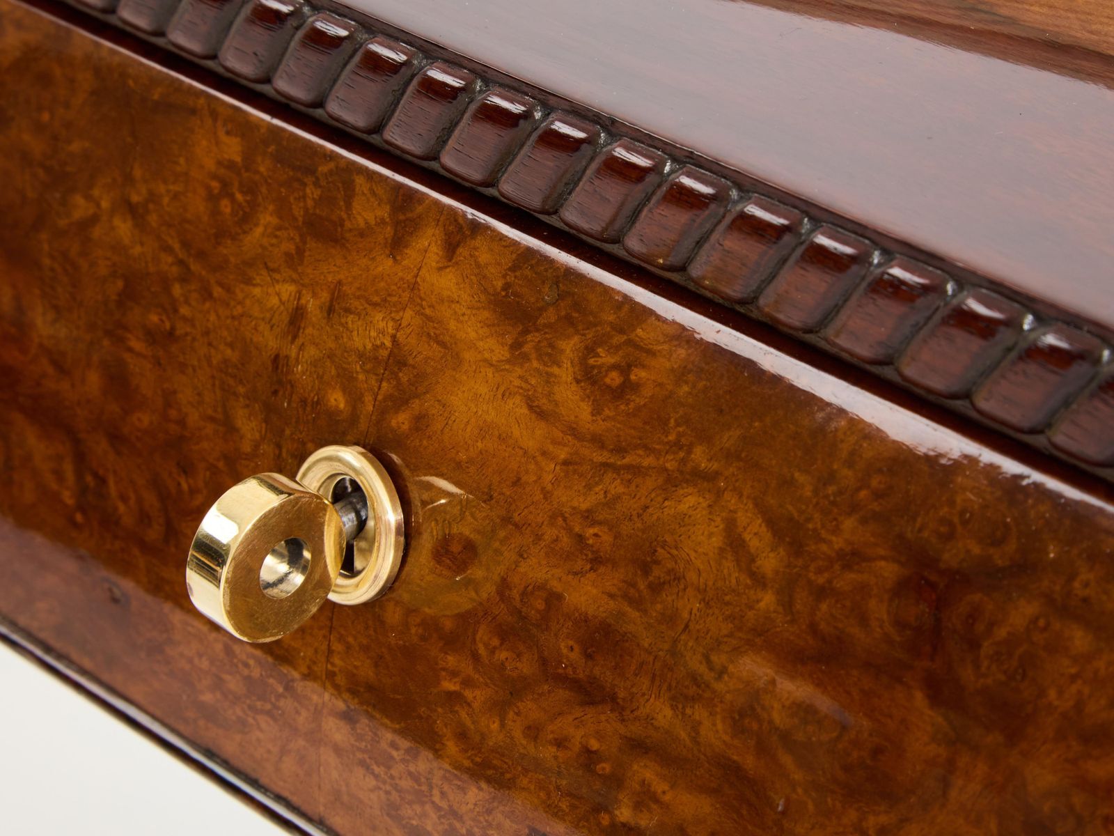 83935.0 Süe & Mare Rosewood And Amboyna Burl Desk 1921 photo