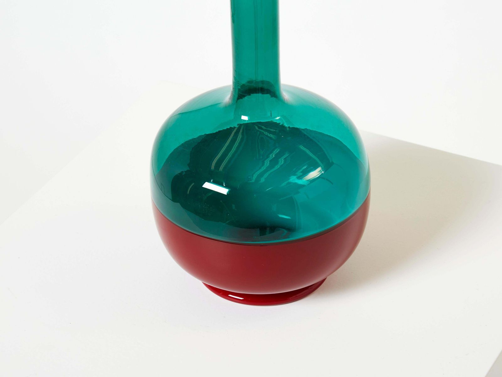 Bouteille Gio Ponti pour Venini, série Morandiana, années 1960 photo for sale