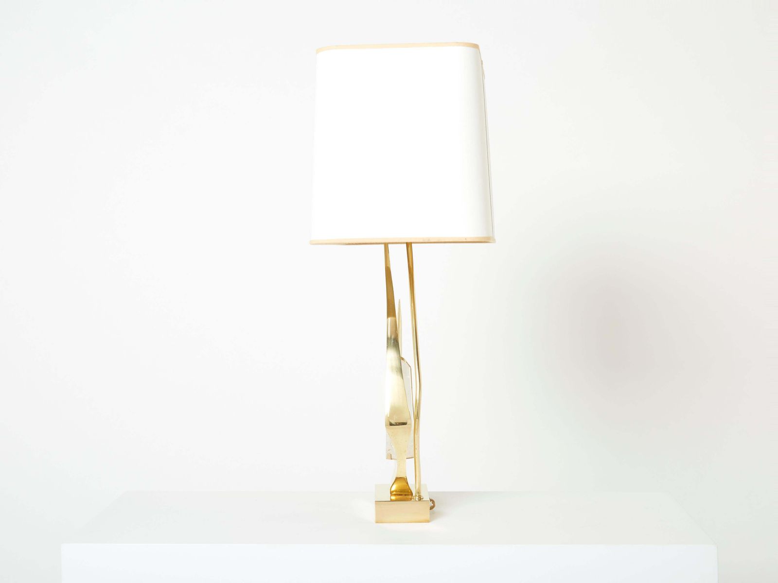 Paire de lampes de table en laiton et cristal de roche signées Willy Daro, 1970 photo buy