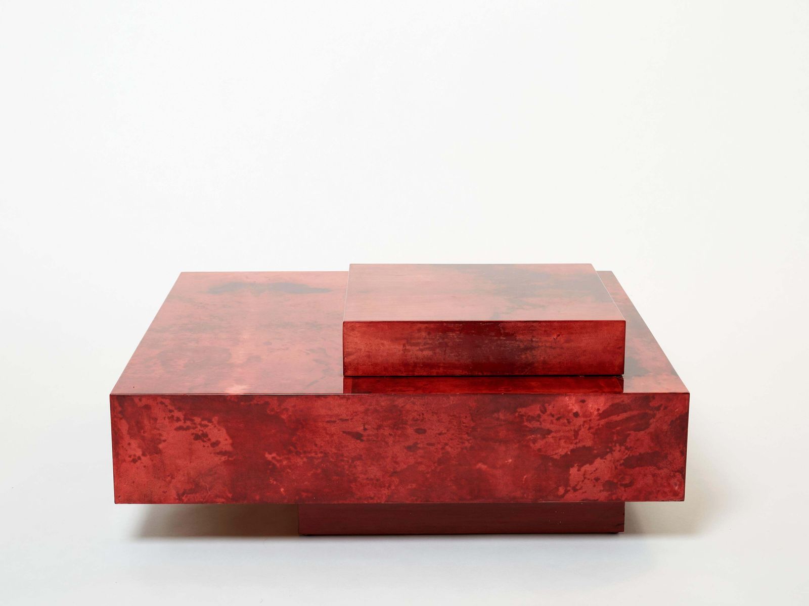 13167.0 Table basse Aldo Tura en parchemin de chèvre rouge et acier, 1960 photo