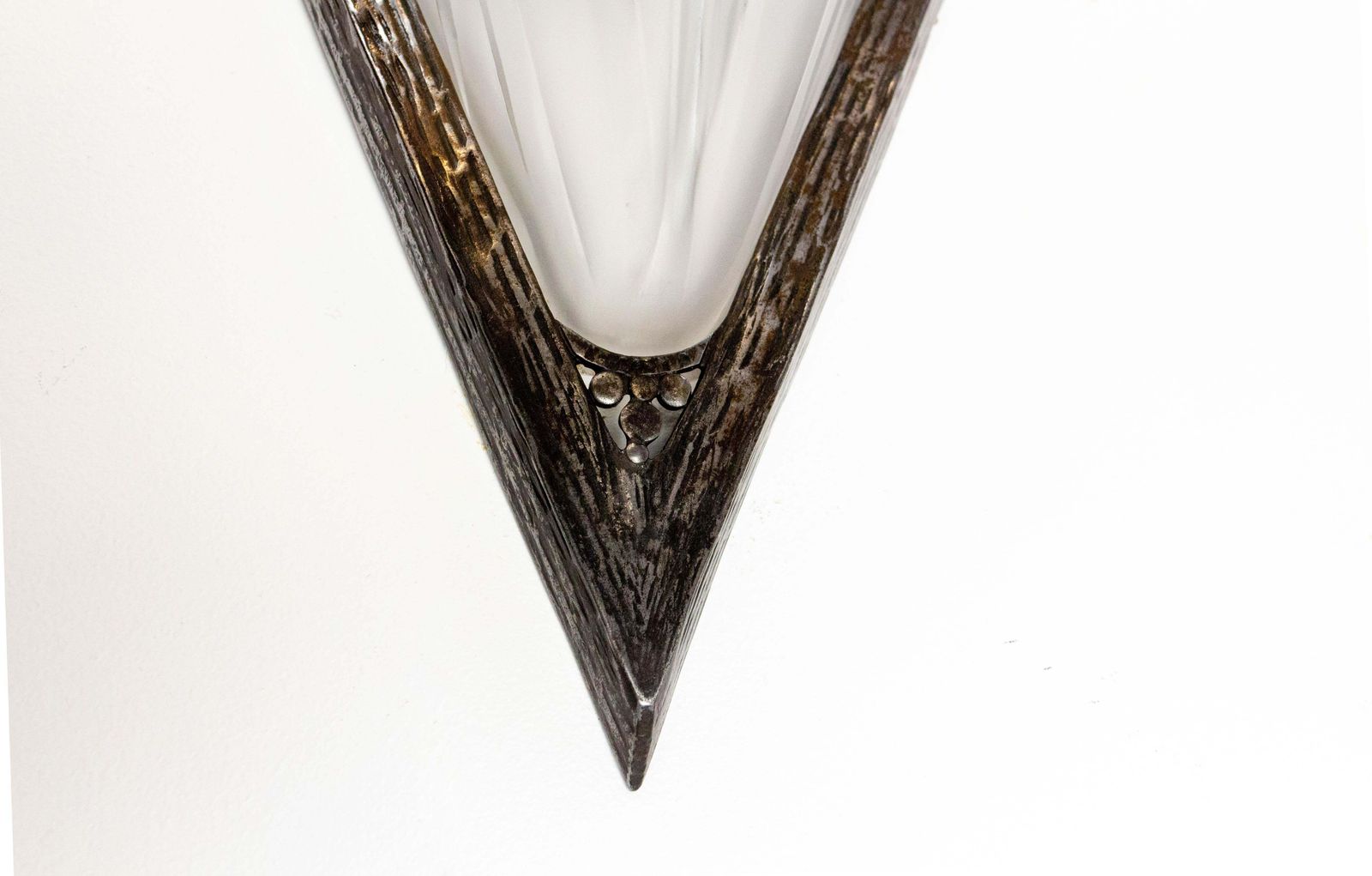 photo furniture Wall Sconce Art Deco Frozen Iron & Glass Signed Ejg (J Gauthier) C. 1930  French