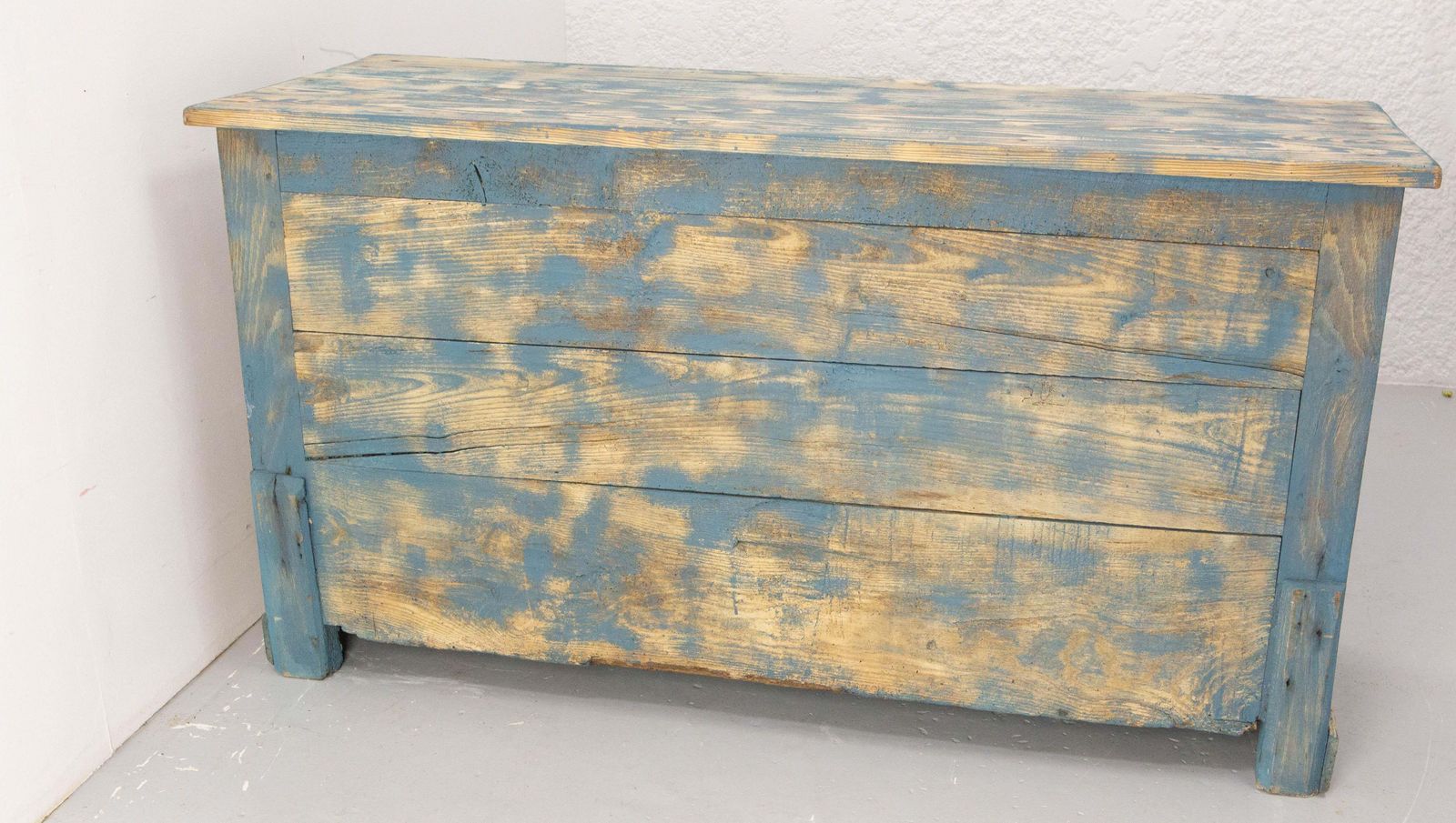 photo vintage French Antique Oak & Iron Low Buffet Blue & White Patinated 18th Century