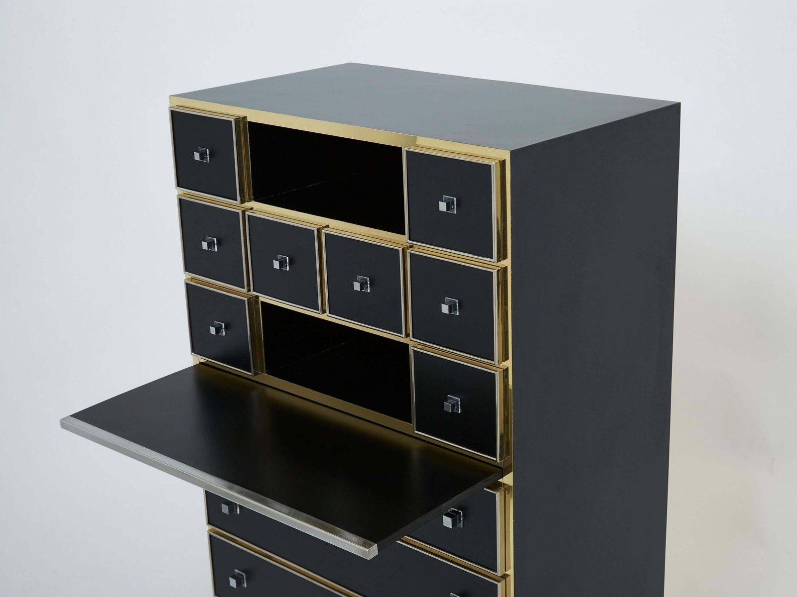 photo furniture Cabinet secrétaire Michel Pigneres en laiton, chrome et laque noire, années 1970