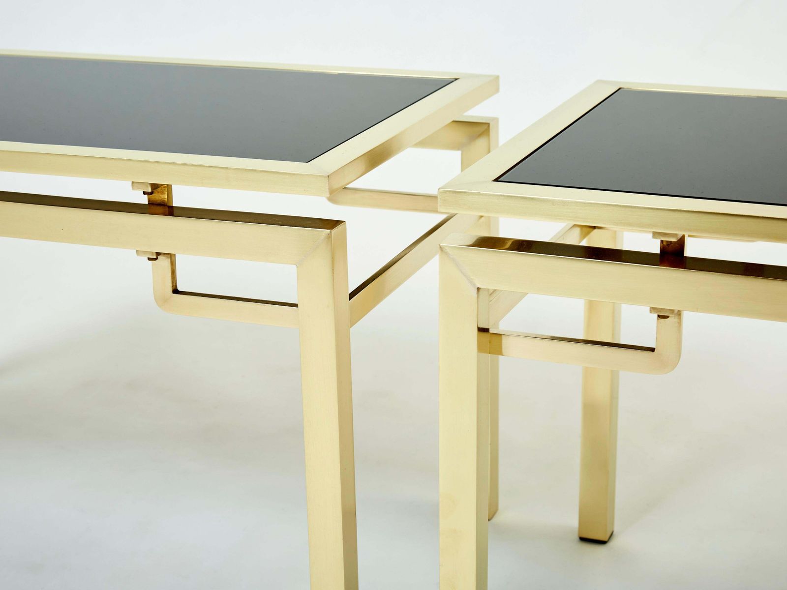 Tables d'appoint en laiton, par Guy Lefevre pour Maison Jansen, années 1970 photo vinterior