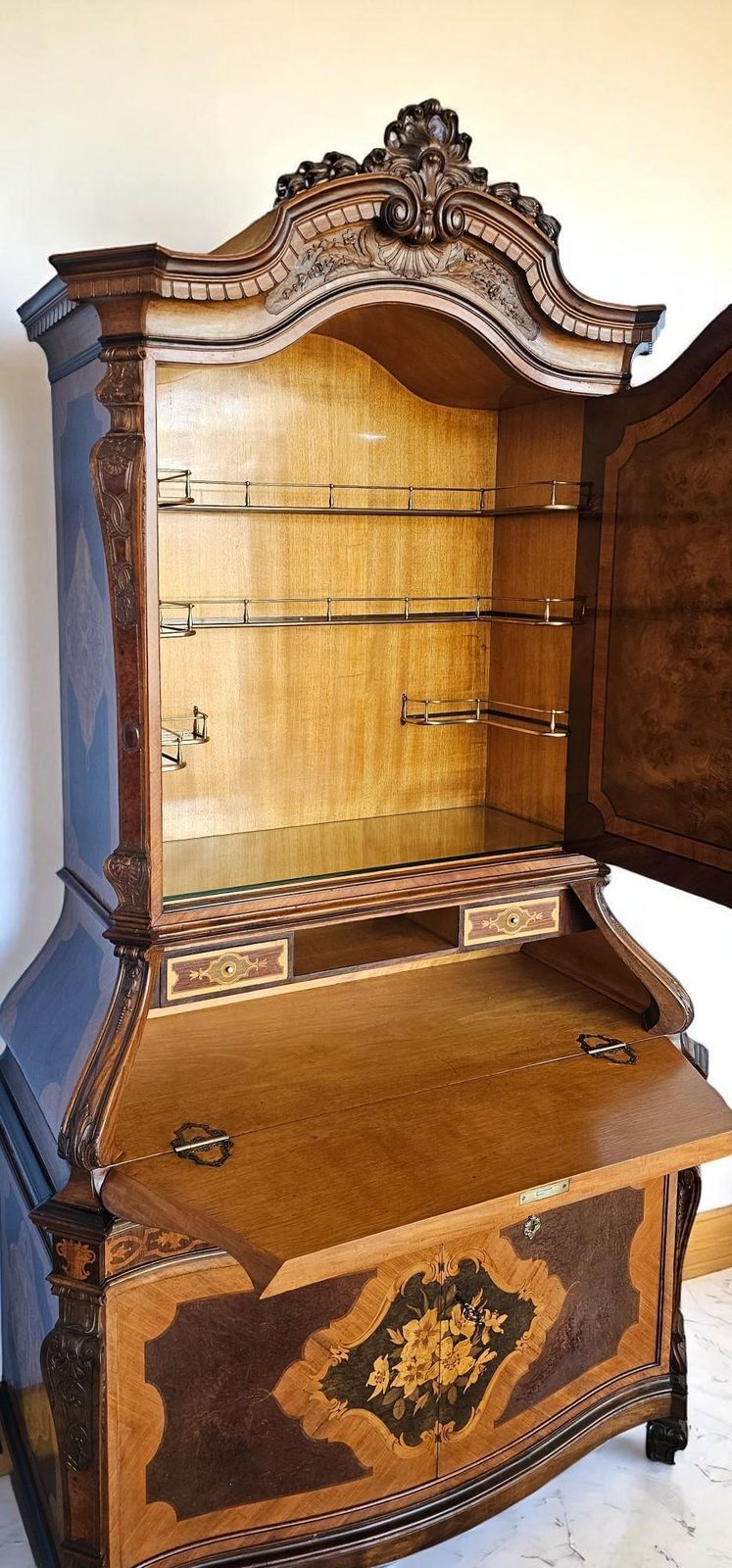photo furniture Italian Midcentury Sideboard Or Trumeau Inlaid By Pietro Ferrario, Italy 1946