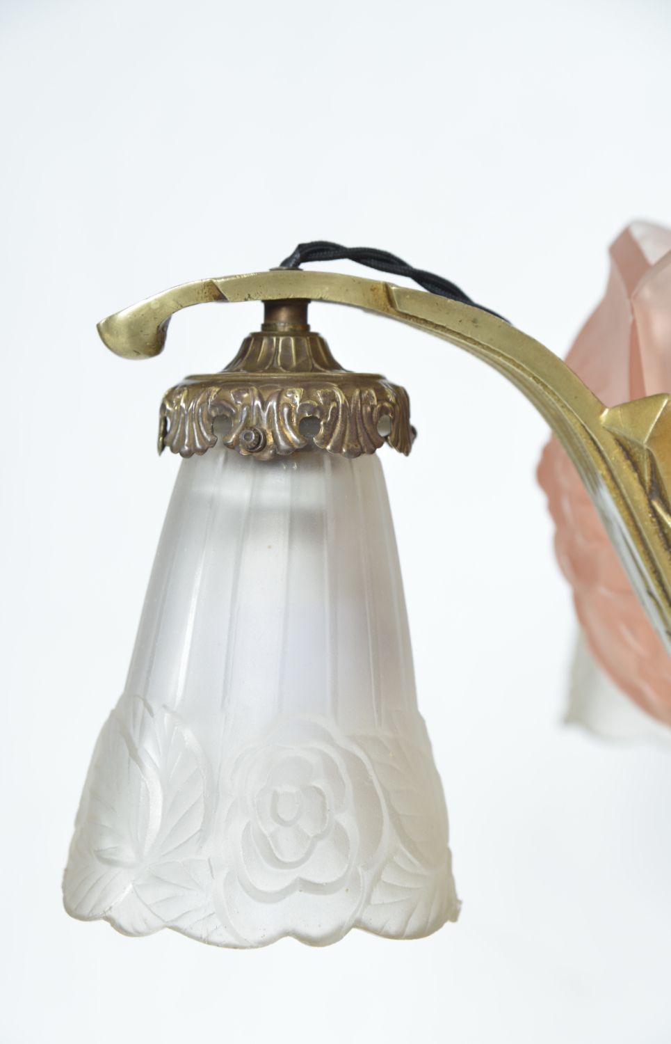 photo vintage 1930s French Art Deco Brass Glass Chandelier Hettier & Vincent Freres Hanots