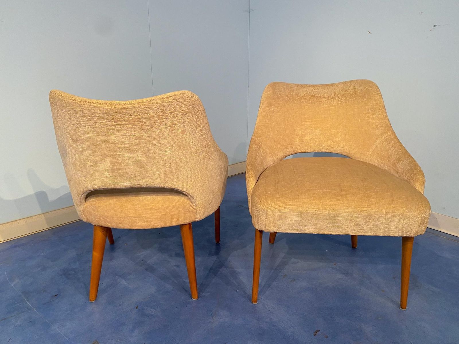 Couple Of Italian Mid Century Armchairs In Yellow Velvet By Vittorio Dassi photo buy
