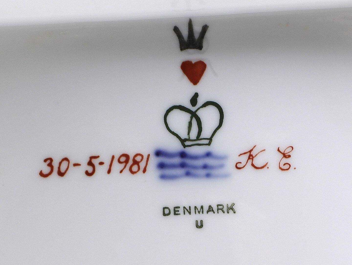 Gerhard Henning For Royal Copenhagen. Porcelain Bobblehead Doll ‘Ane Mari’ photo vinterior