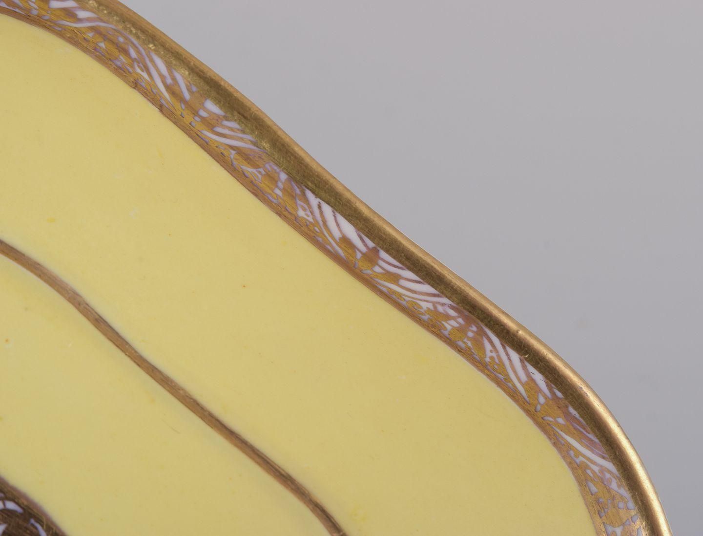 Antique Meissen Tray Made Of Porcelain, With A Motif Of Birds In A Park. photo buy