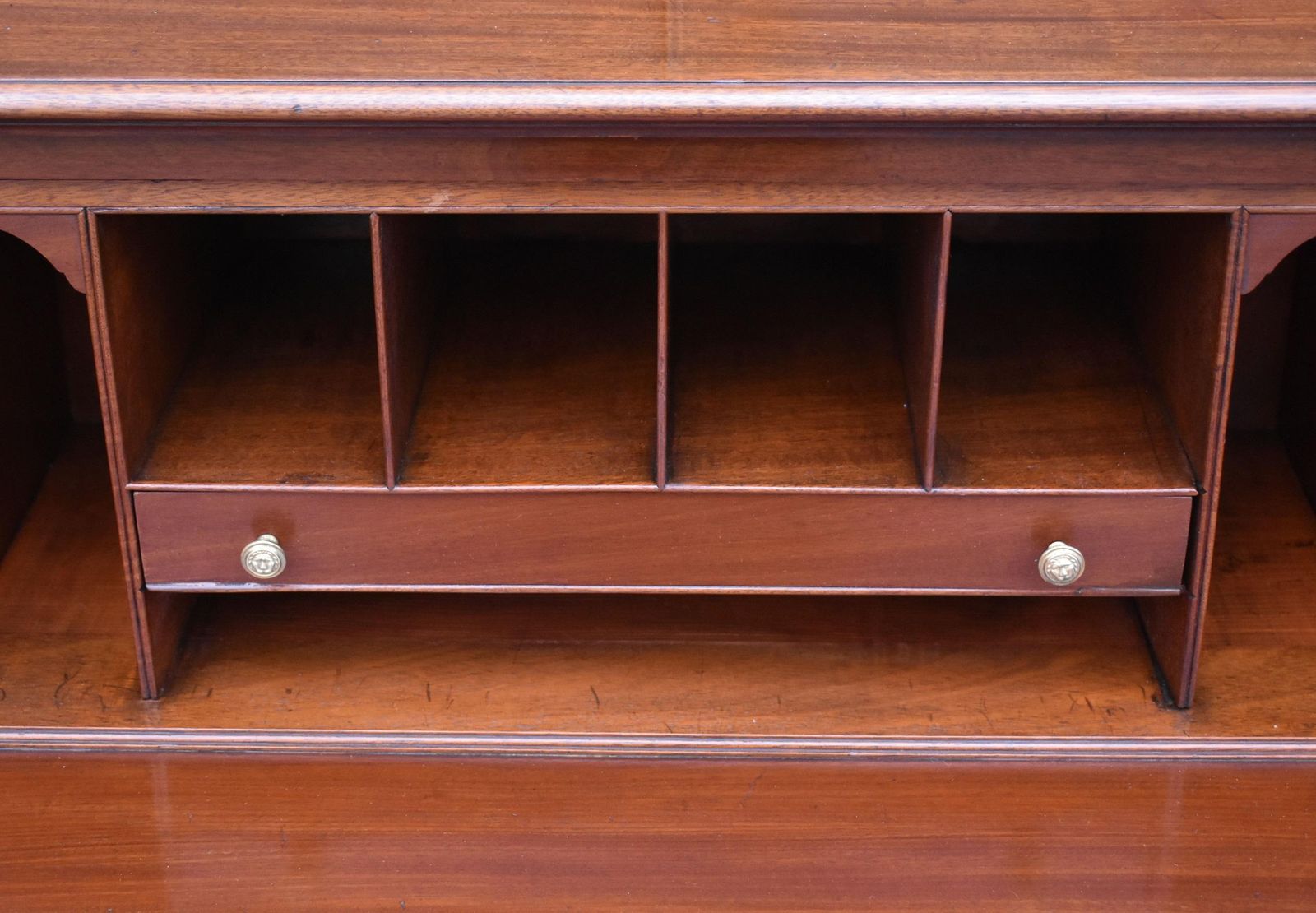 photo vinterior English George III Mahogany Secretaire Breakfront Bookcase