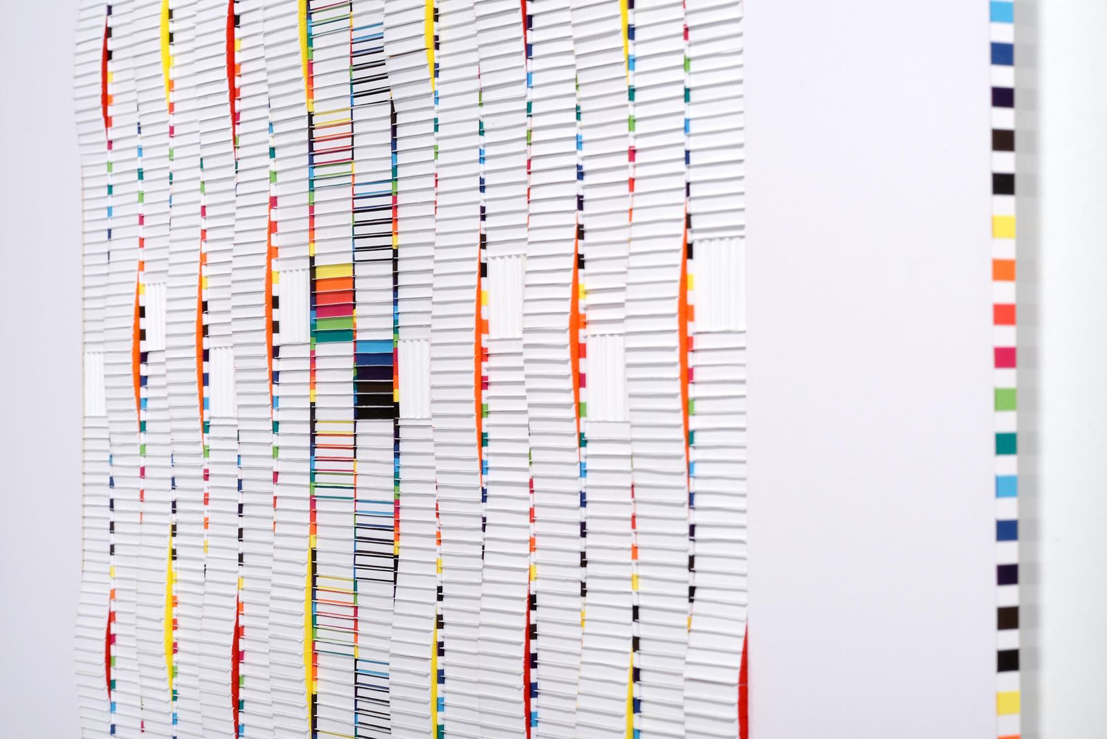 Françoise Lucianigrand Carré Blanc Ondulé Françoise Luciani2010 photo furniture