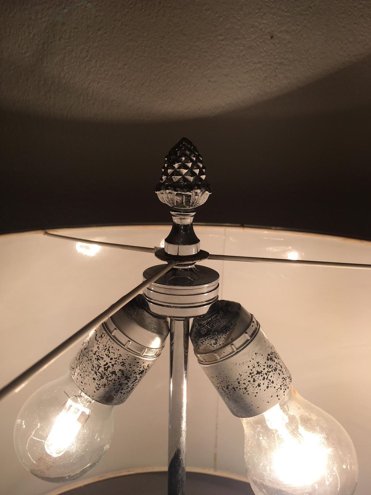 Pair Of Chrome And Acrylic Table Lamps Style Maison Charles photo vintage
