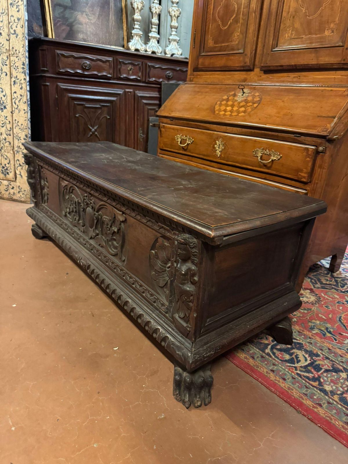 879 / 5.000 Elegant And Imposing Carved Chest, Made Of Solid Dark Walnut, Italy photo vintage