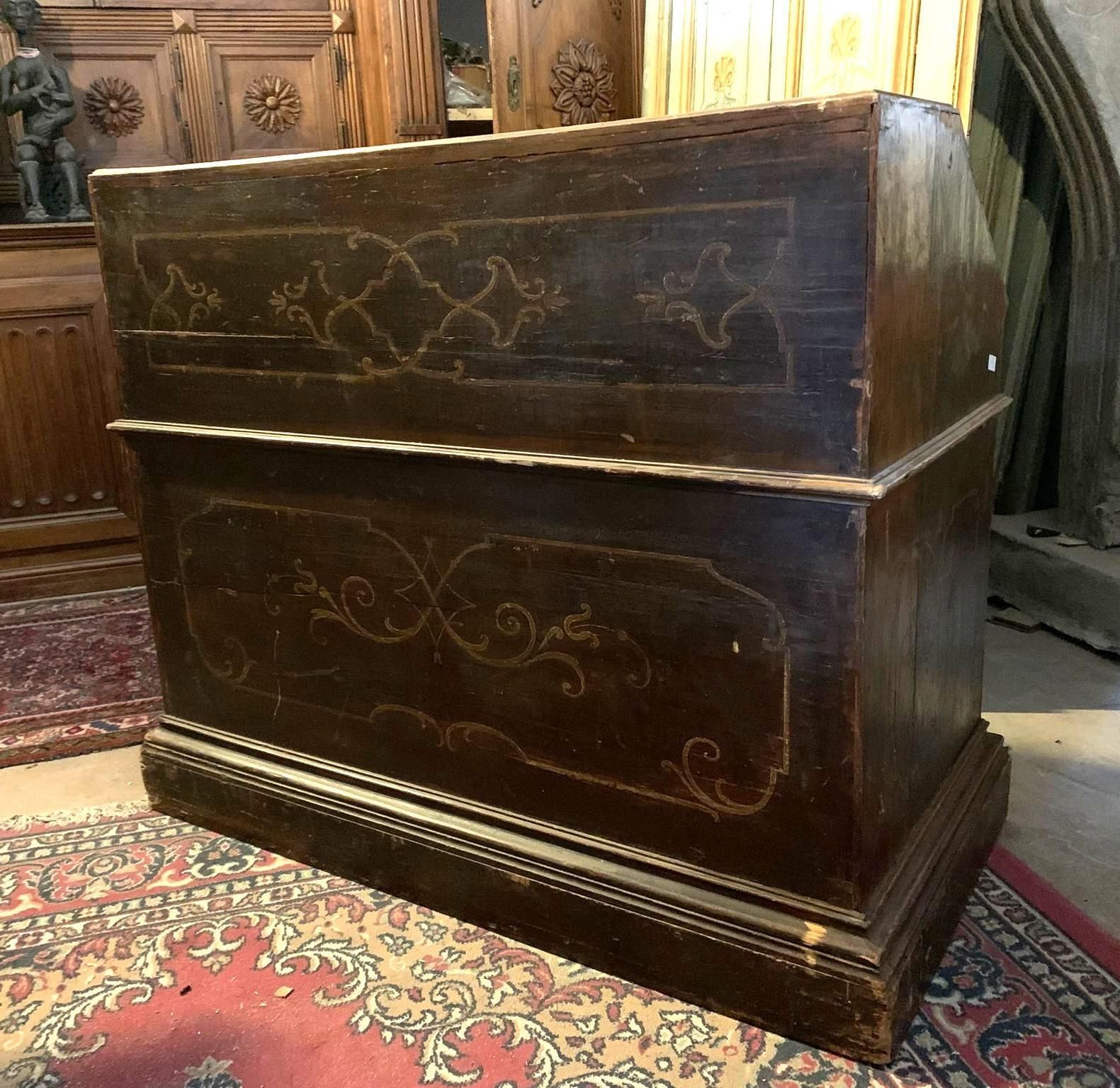Walnut Reception Desk With Rich Decorations On The Sides And Back, Italy photo furniture