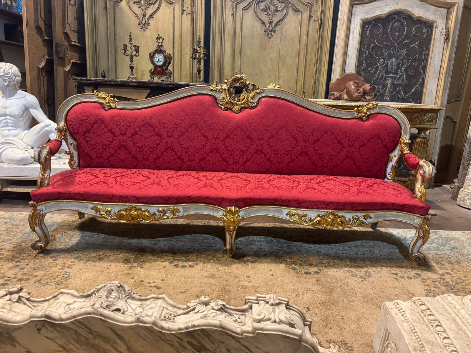 6636.0 Pair Of Lacquered Gilded Carved Sofas, Upholstered In Red Brocade, Italy photo