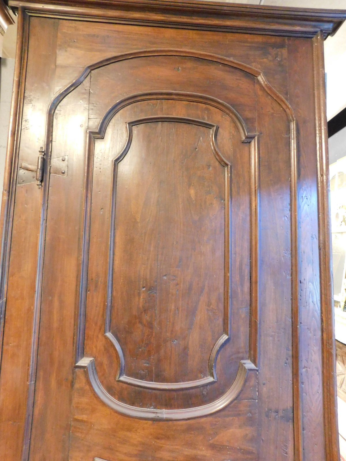 Single Leaf Poplar Door With Arched Panel And Carved Panel, Italy photo Home Fixtures