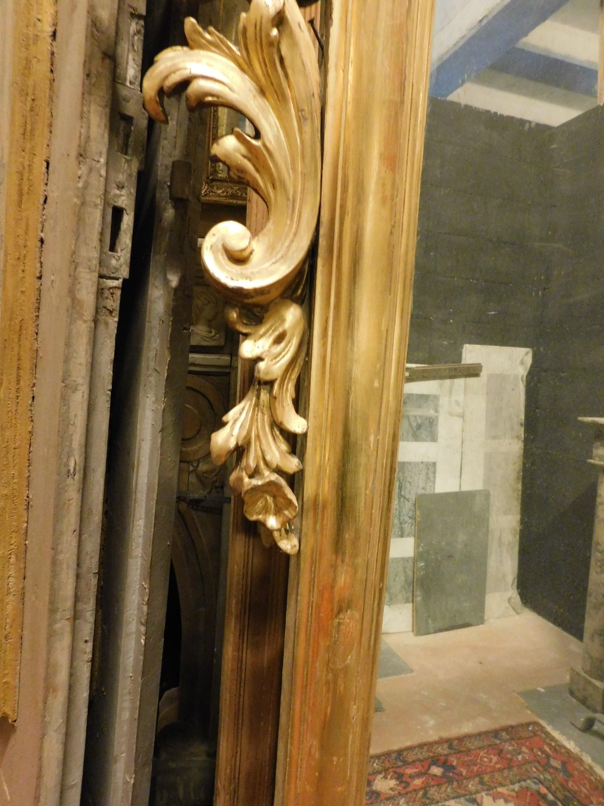 photo furniture Richly Carved And Gilded Wooden Mirror, Italy