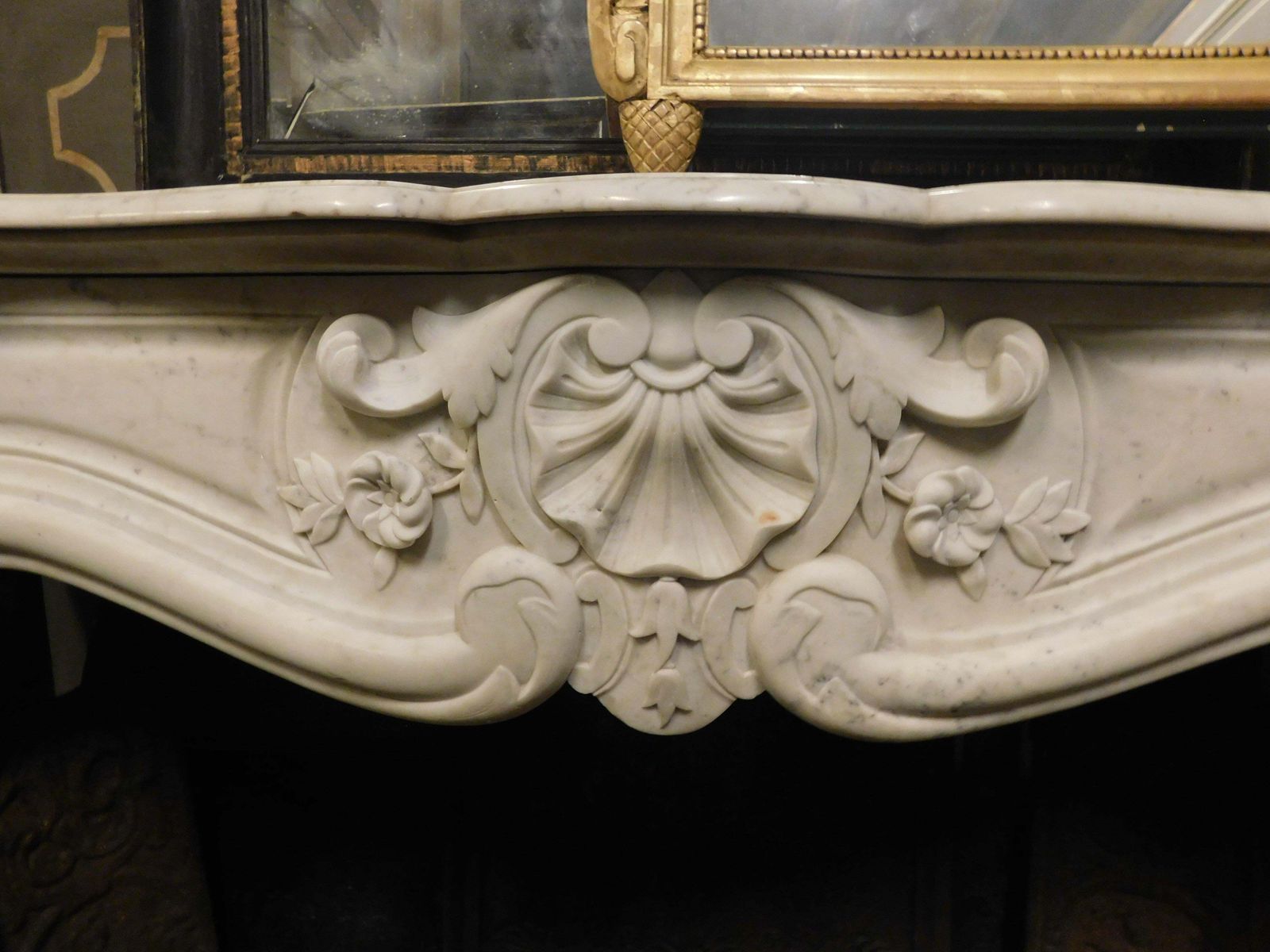 photo furniture Fireplace Handle Carved With Three Shells In White Carrara Marble, France