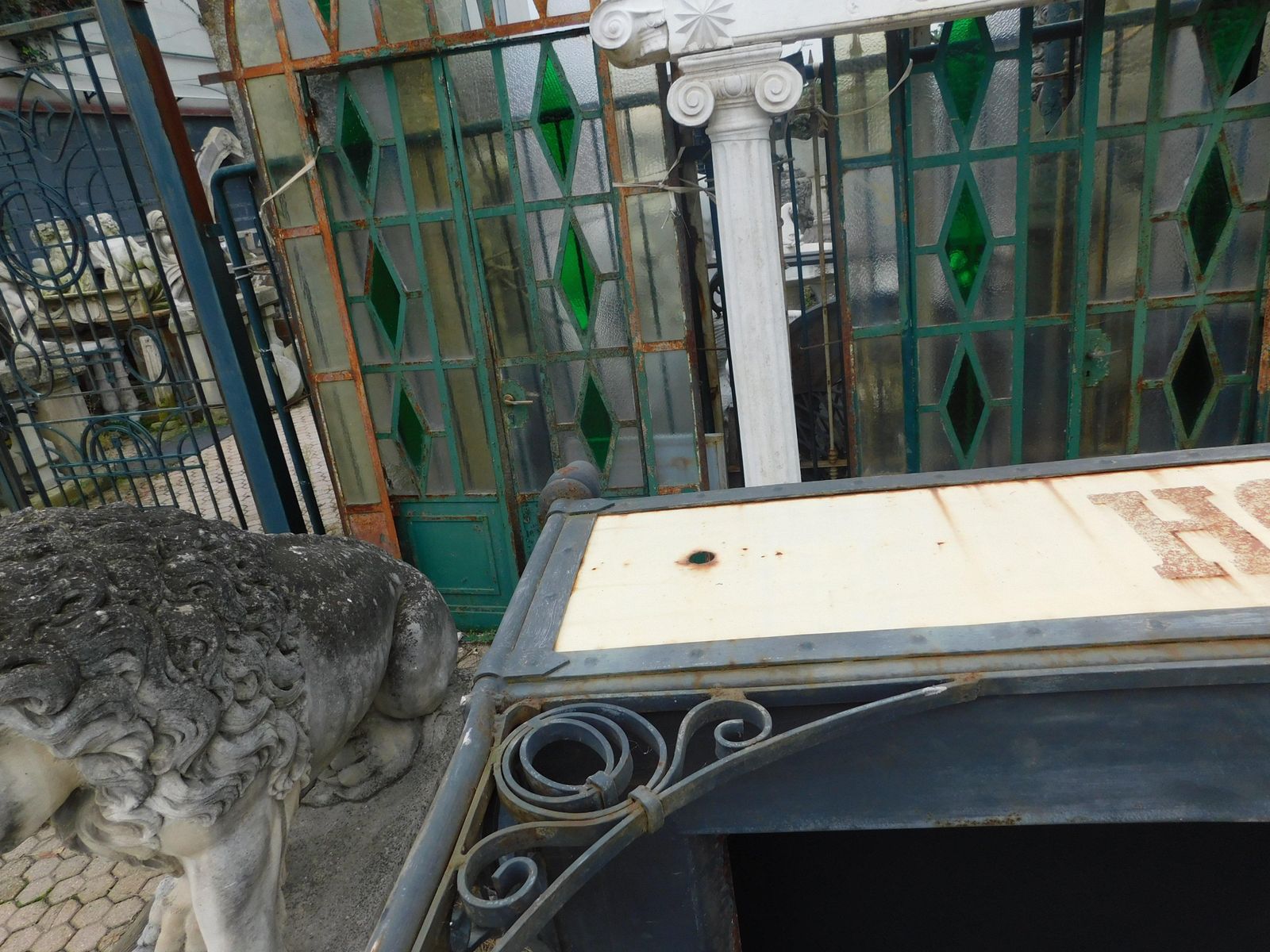 4333.0 Old Hotel Entrance Canopy In Wrought Iron And Cast Iron, Italy photo
