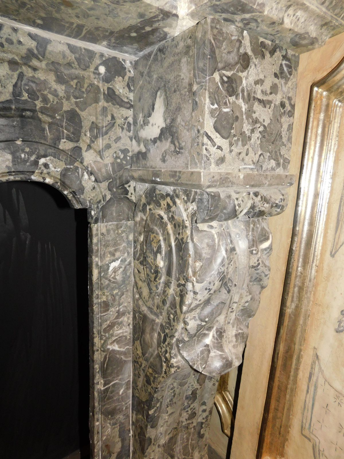 3814.0 Mantle Fireplace In Grey Veined Marble, Carved And Wavy, Italy photo