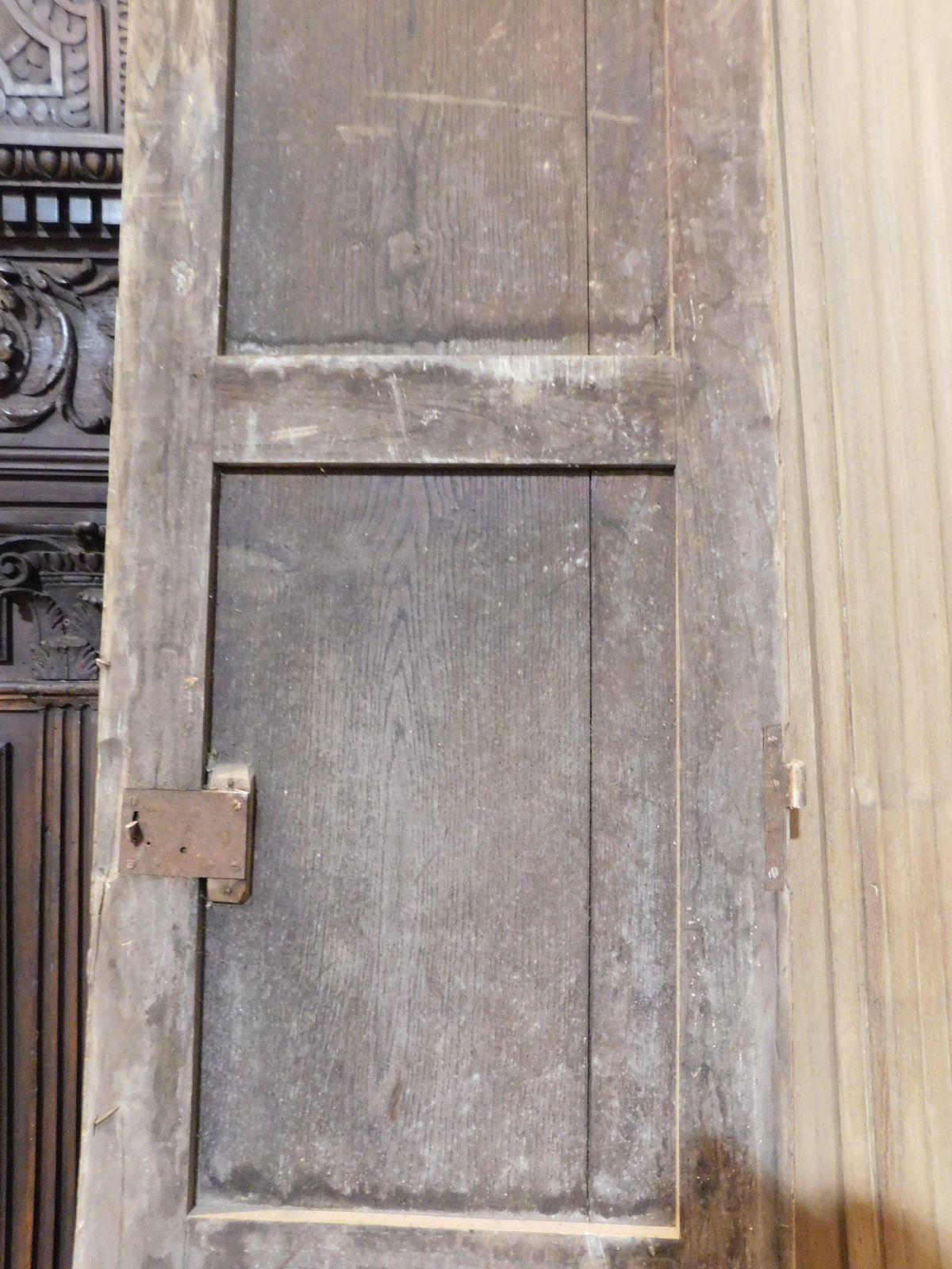 photo furniture Double Wing Door In Oak Wood, Striped, Italy