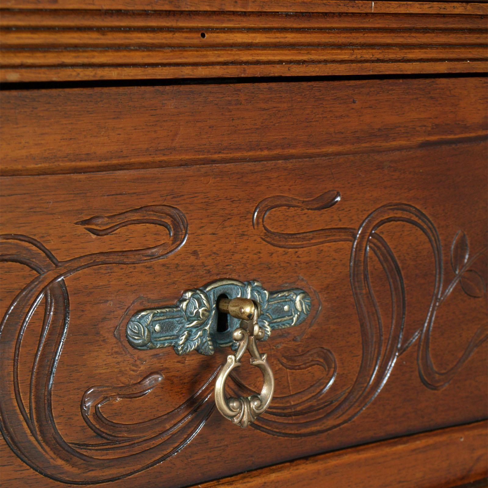 Art Nouveau, Wardrobe , Chest Of Drawers By Vincenzo Cadorin Venezia In Walnut photo 66220.0