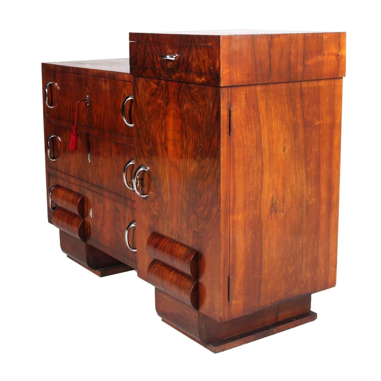 1930s Chest Of Drawers, Commode, Credenza Art Deco By Guglielmo Urlich For Ar.Ca photo for sale