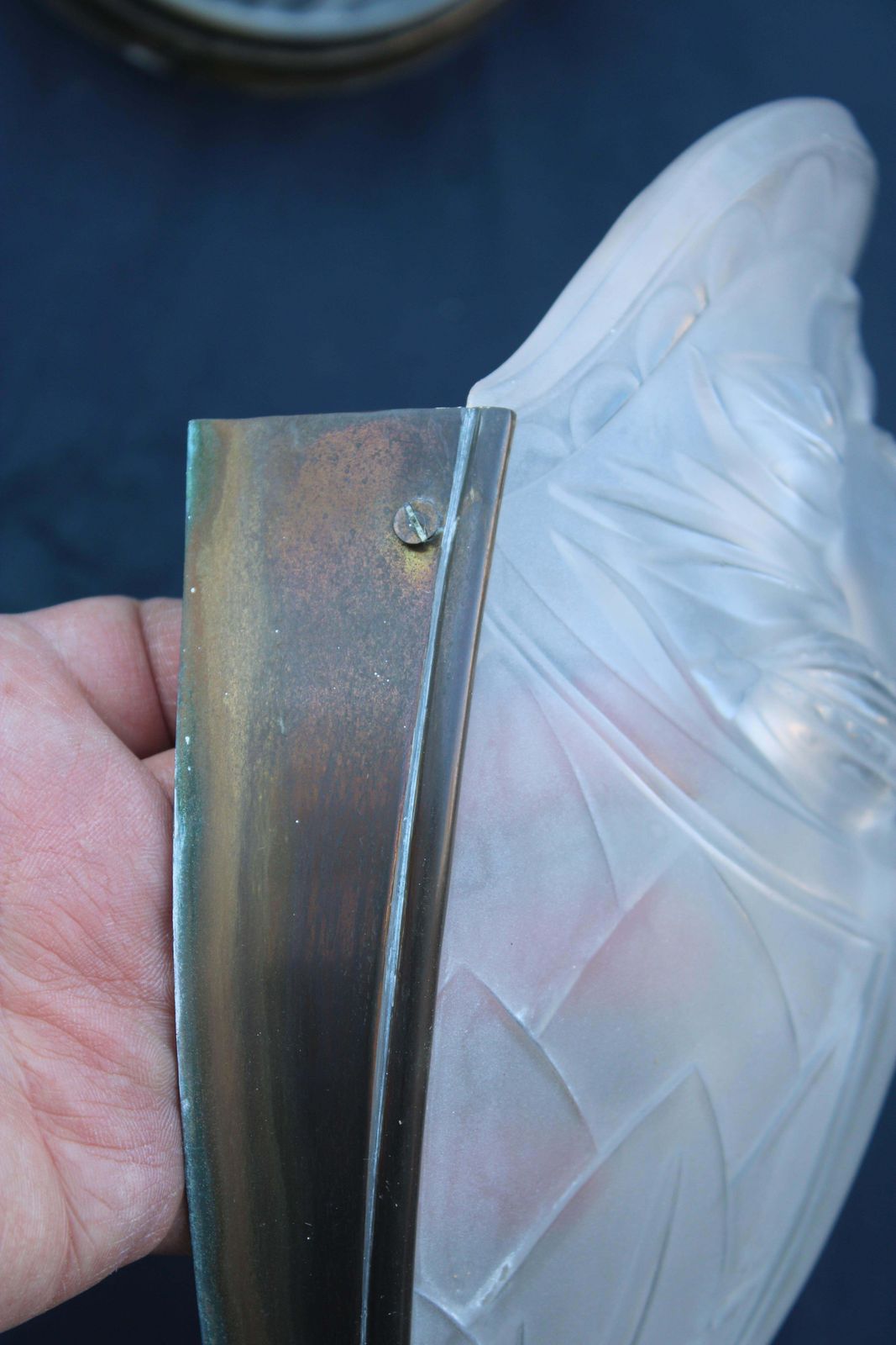 1930s French Art Deco Wall Lamp In Crystal And Brass Lalique Style photo buy