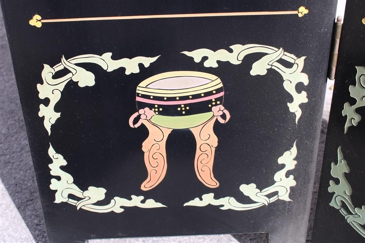 photo furniture 4 Panel Wood With Colored Enamels And Chinese Gold Leaf Lotus Flowers And Herons