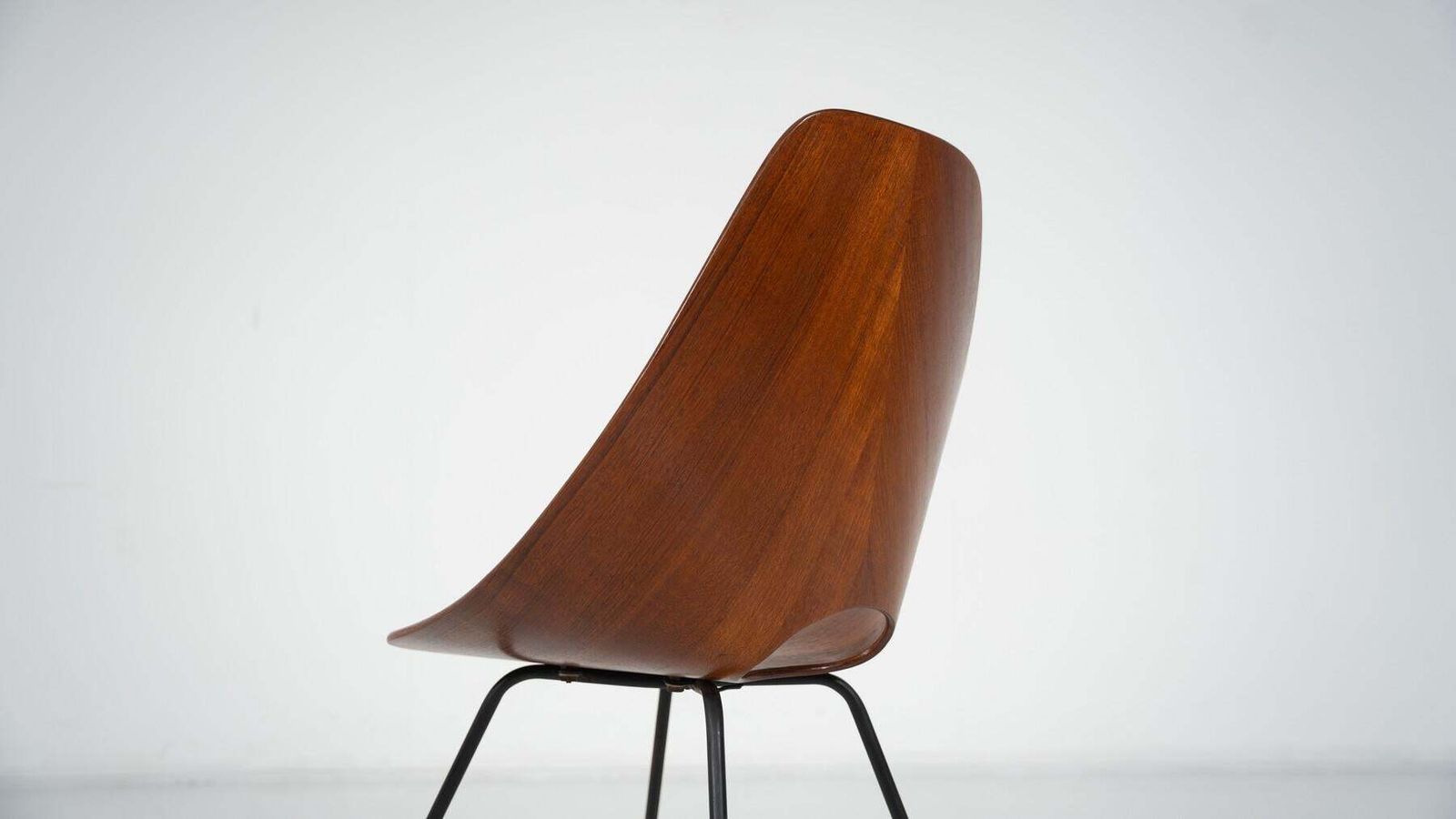 photo buy Vittorio Nobili "Medea" Dining Chairs, Italy 1955   Sold Per Piece