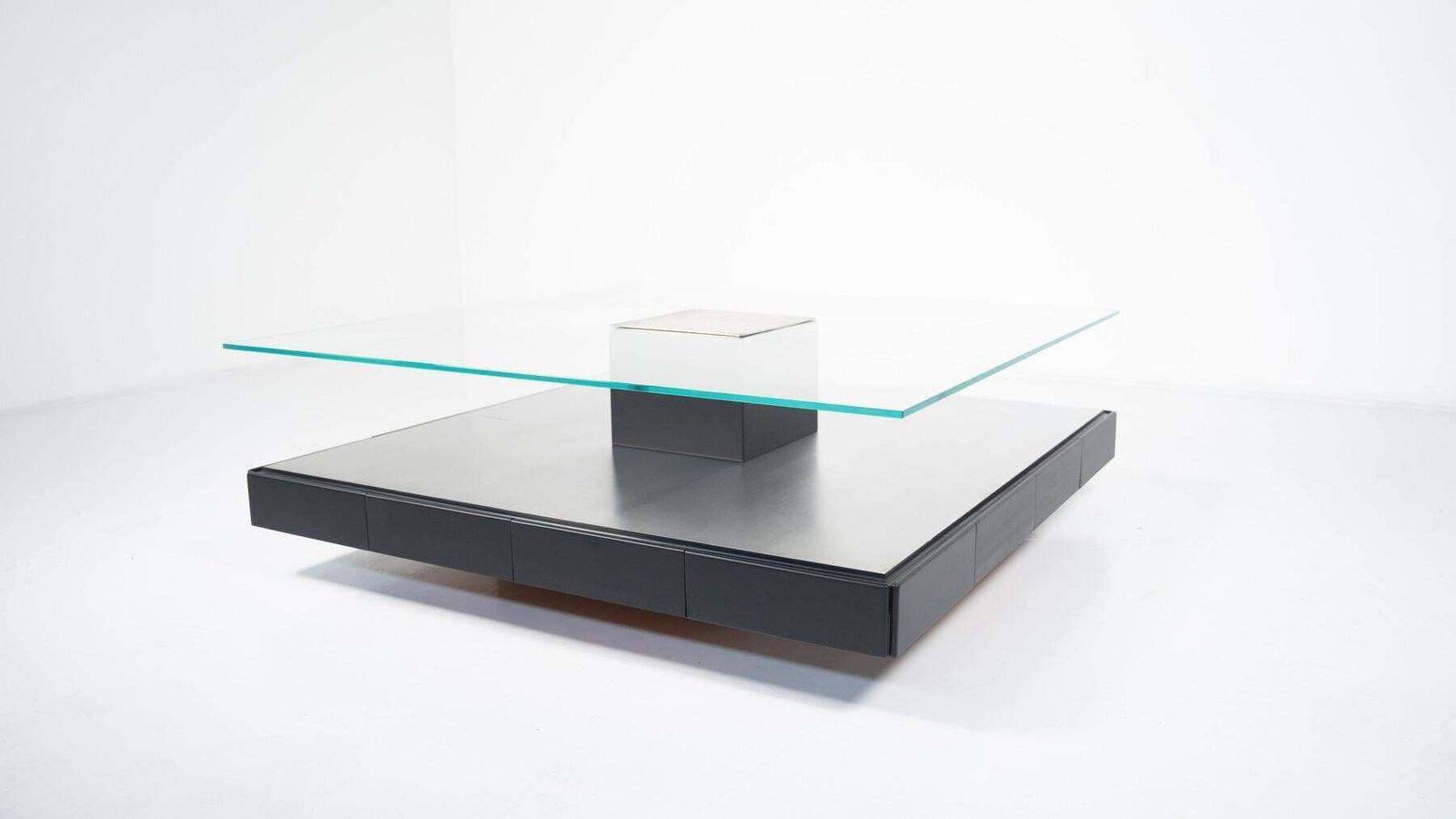 Mid Century Modern Tecno T147 Coffee Table By Marco Fantoni, Italy, 1970s photo for sale