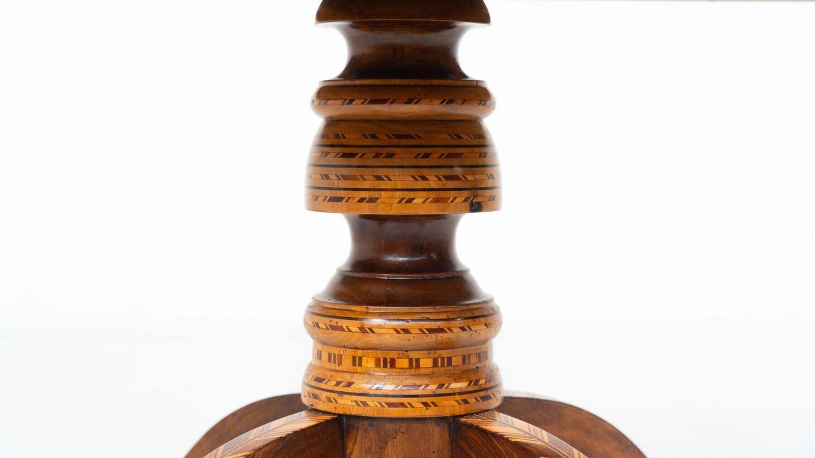 19th Century Tilt Top Table With Marquetry, Italy photo vinterior