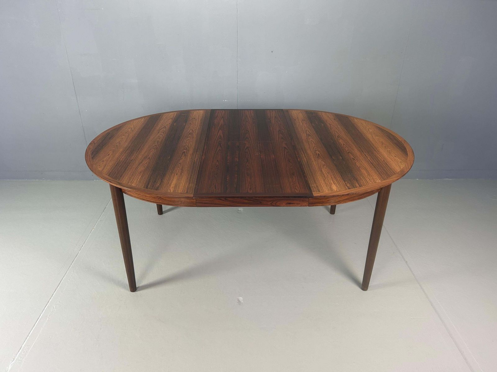 Scandinavian Modern Extendable Oval / Round Dinning Table, 1960, Denmark photo 1283.0