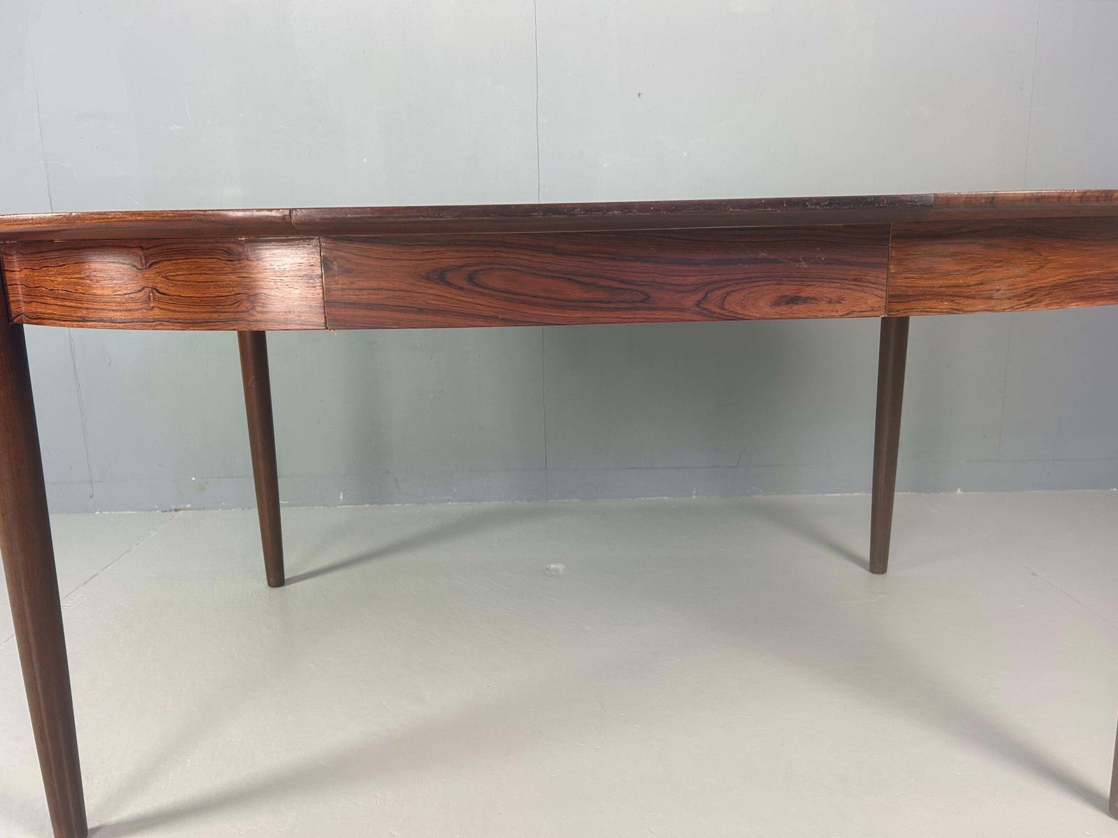 photo buy Scandinavian Modern Extendable Oval / Round Dinning Table, 1960, Denmark