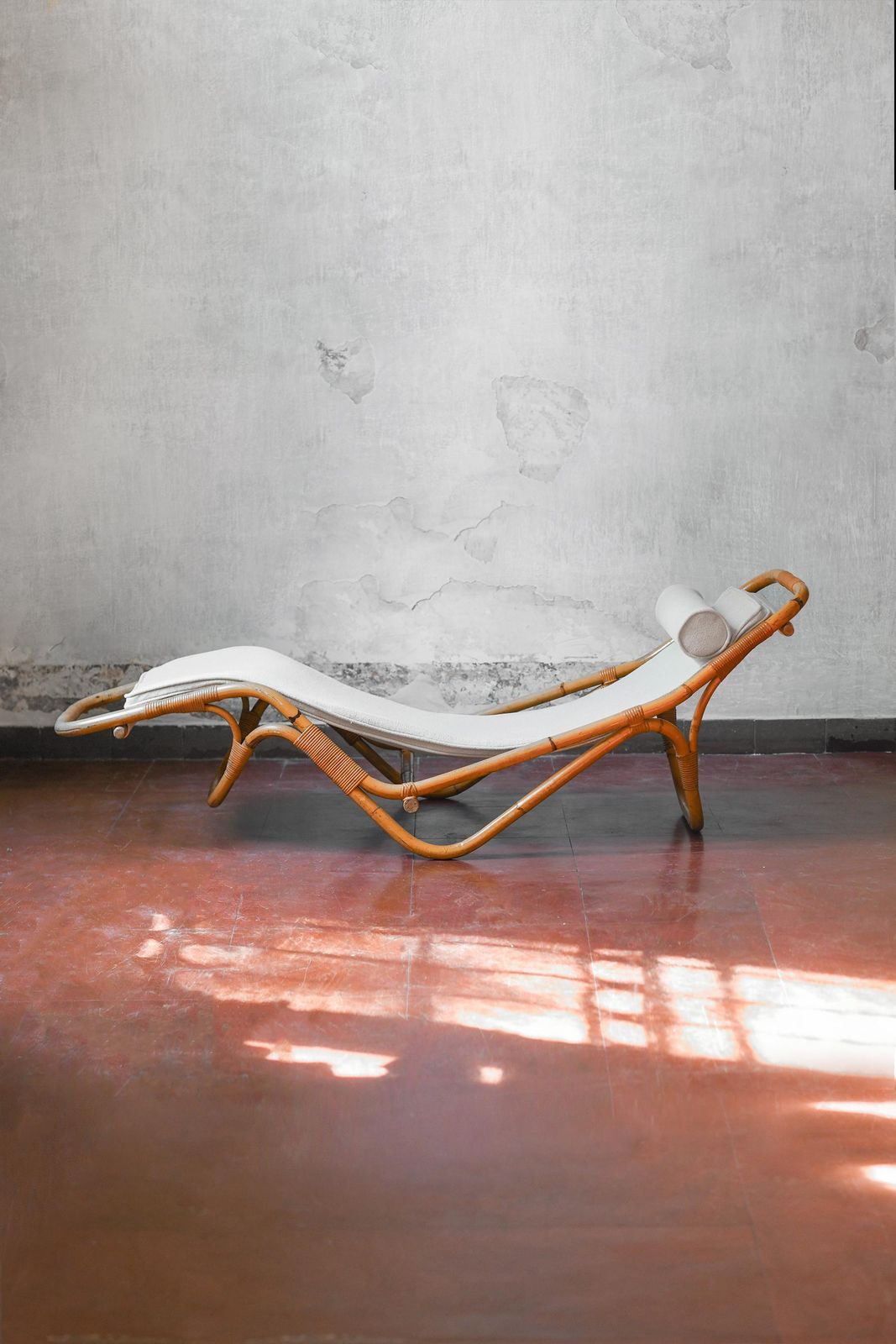 Chaise Longue Model Up&Down, Design By Fredrik Fogh For Bonacina, 1960s photo for sale