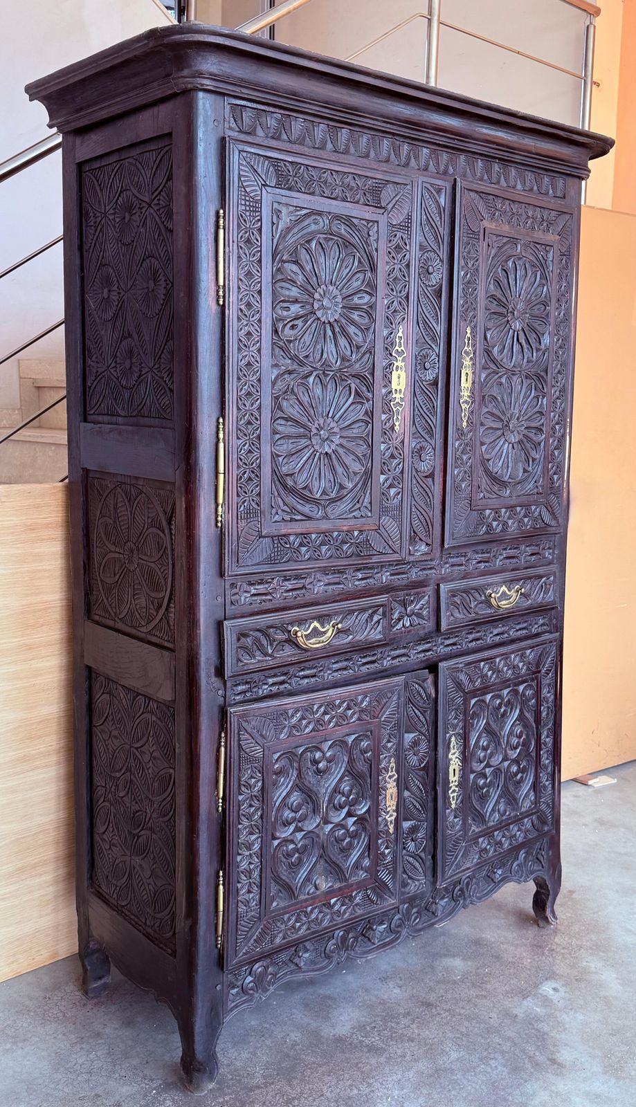 Armoire XIXe siècle en noyer, influence castillane, Espagne, restaurée photo furniture