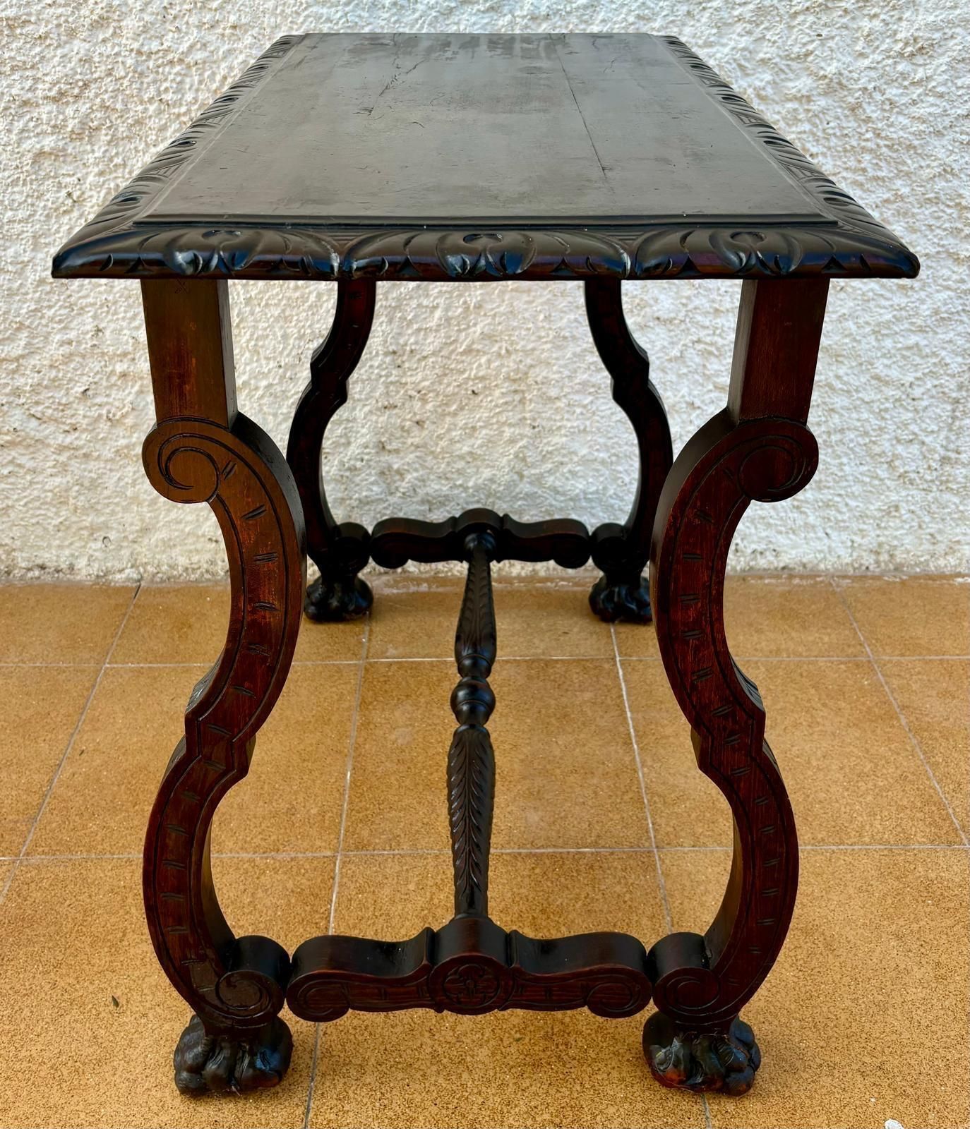 Table d'appoint baroque espagnole, pieds en lyre et plateau en marqueterie, début du XIXe siècle photo 2337.0