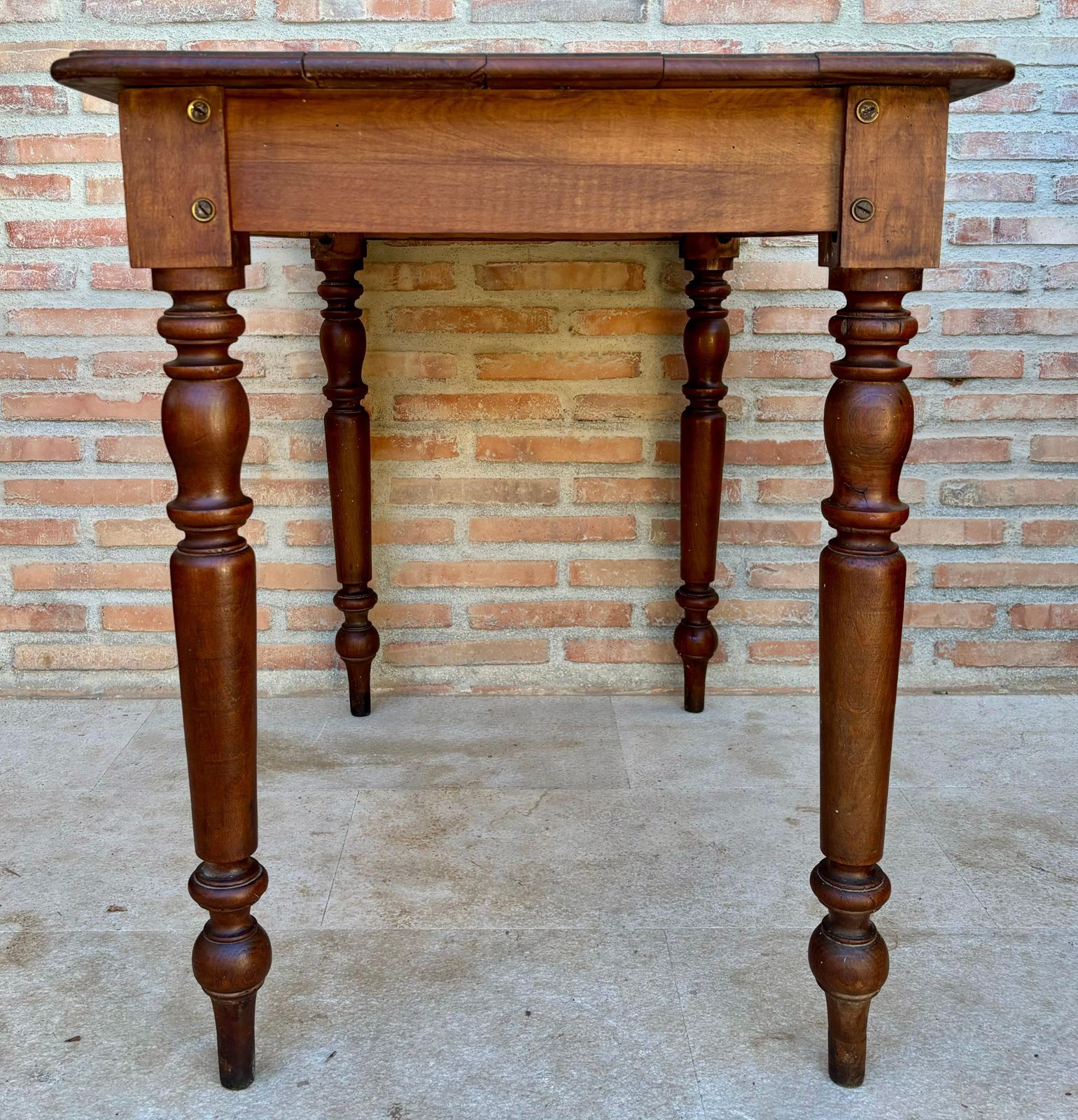 Mobilier Table de travail rustique française en chêne, années 1920 photo