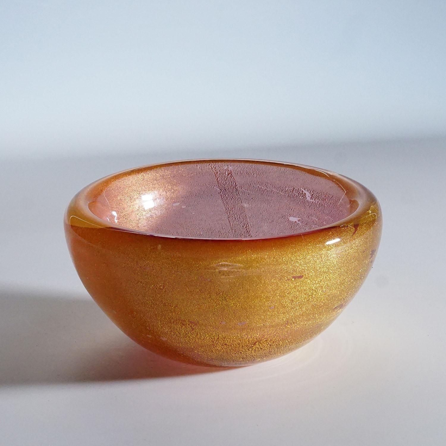 Seguso Sommerso Bowl With Gold Powder Murano Ca. 1950s photo Home Decor