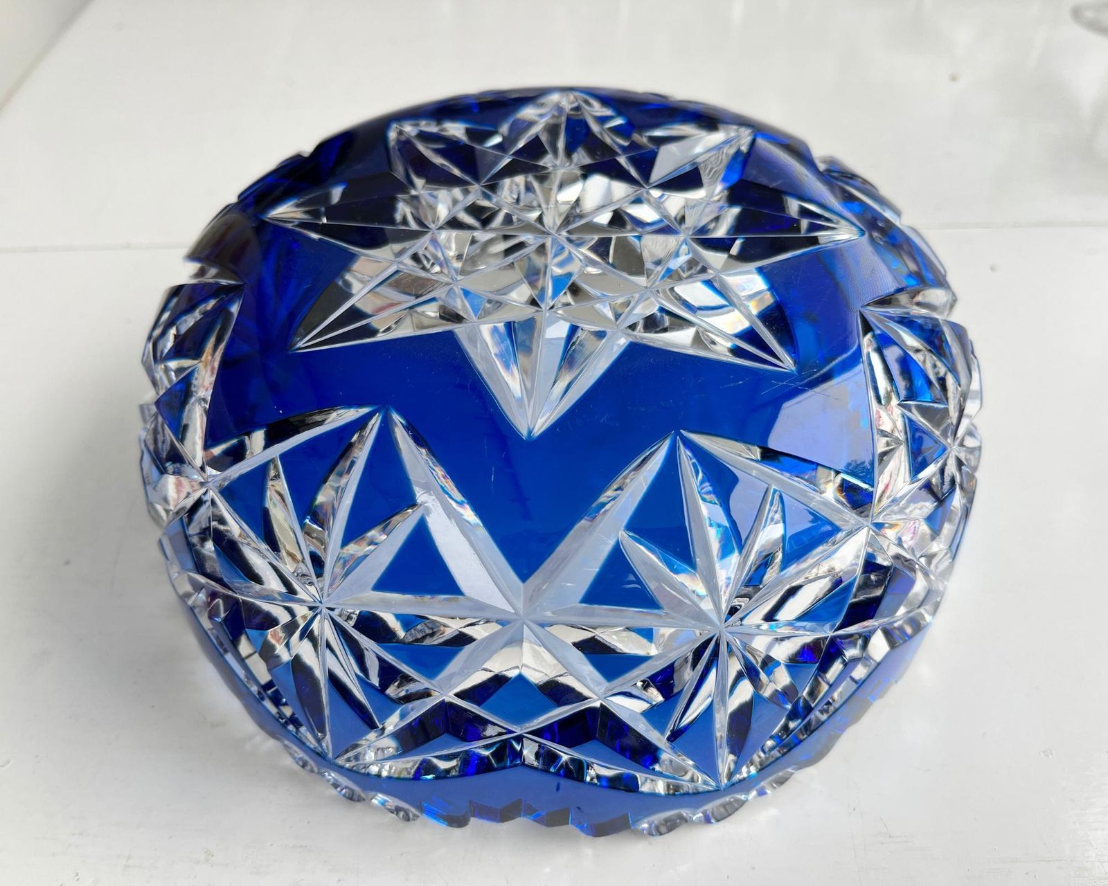 Val Saint Lambert Kristal | Franse Blauwe Schaal | Double Bleu | Gesigneerd photo vinterior