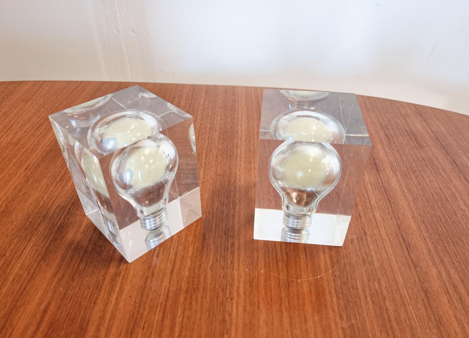 Pierre Giraudon, A Pair Of Lucite Sculptures "Neon", France, Midcentury photo vinterior