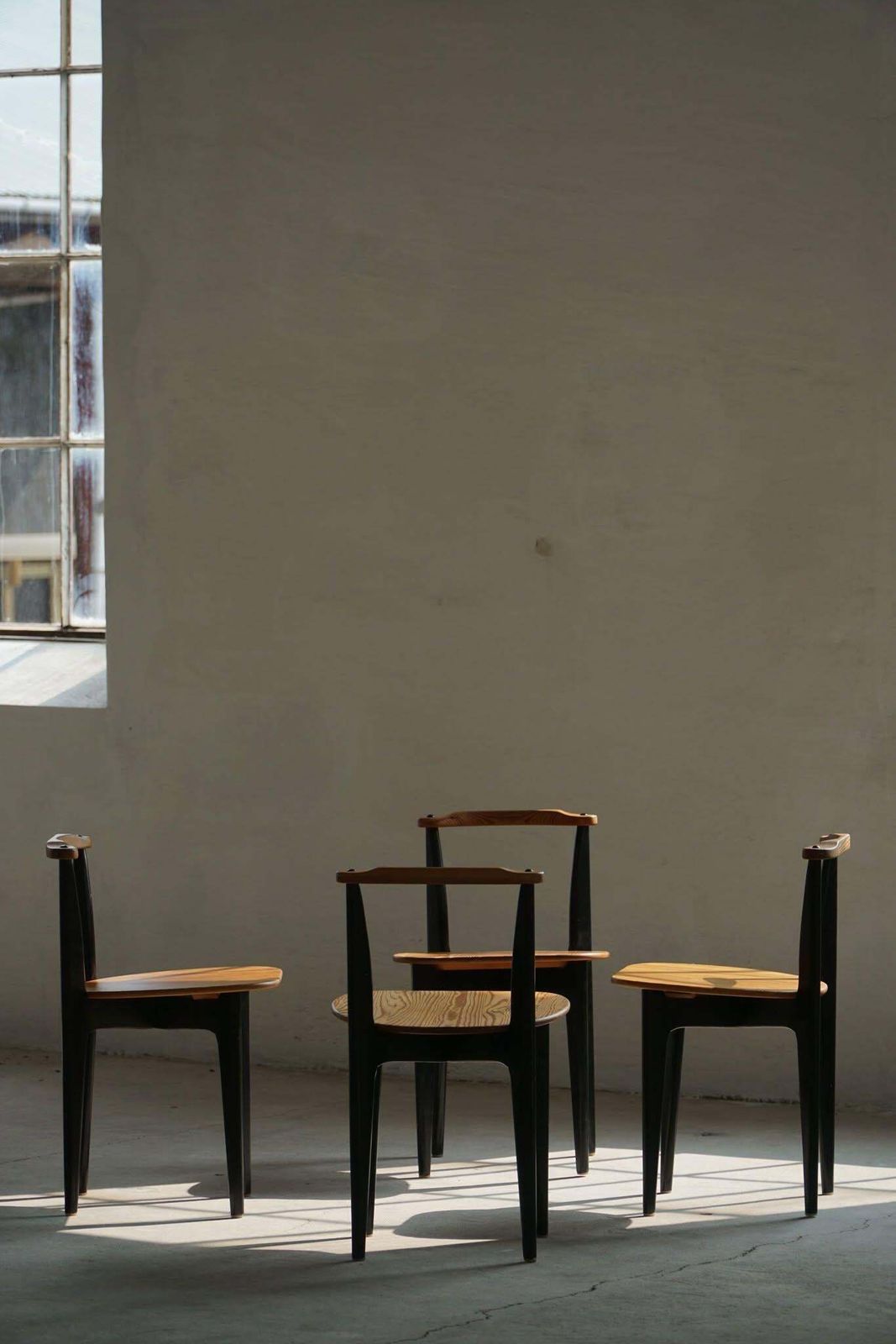 photo buy Set Of 4 Chairs 'Thema' In Pine By Yngve Ekström, Swedese, Swedish Modern, 1954.