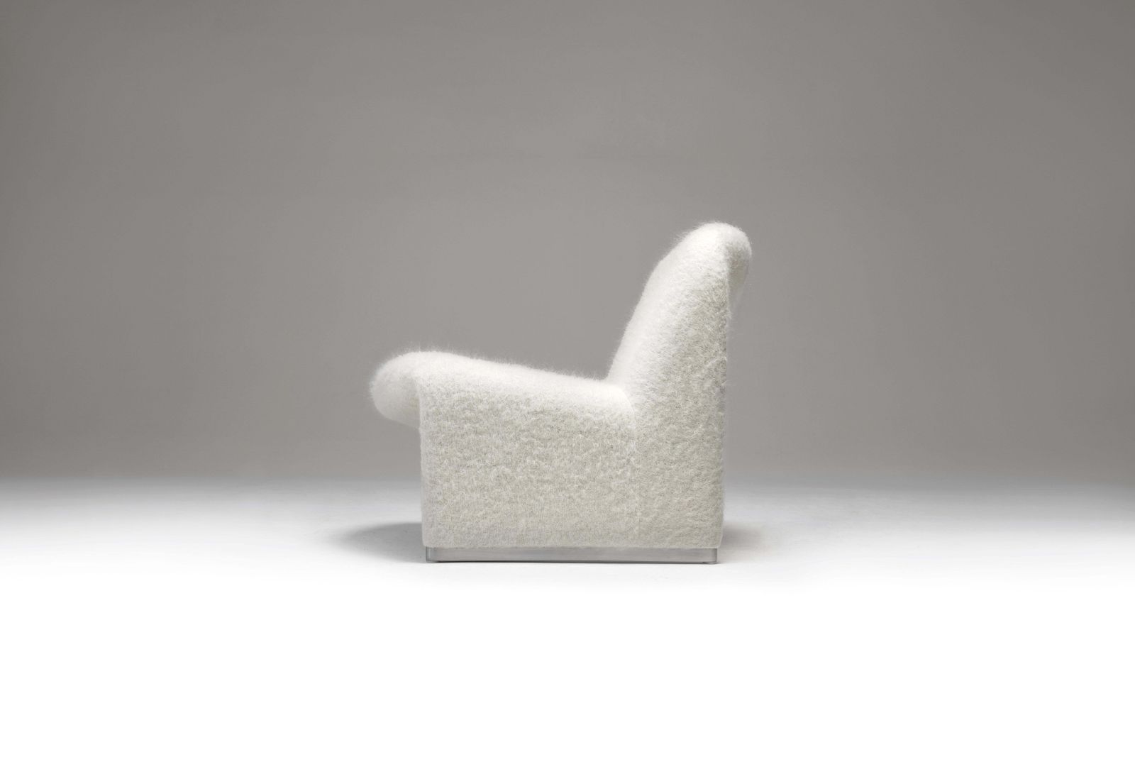 Giancarlo Piretti “Alky” Chair In Pierre Frey Fluffy Fabric, Artifort, 1970s photo for sale