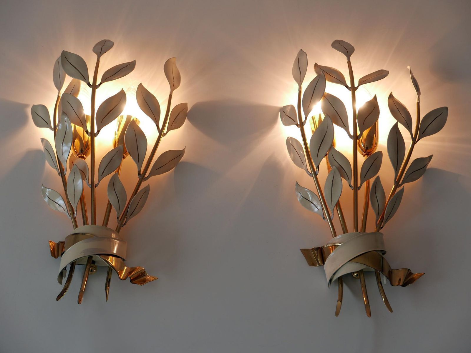 Set Of Two Rare 'Laurel Bouquet' Sconces By Vereinigte Werkstätten München 1950 photo Lighting