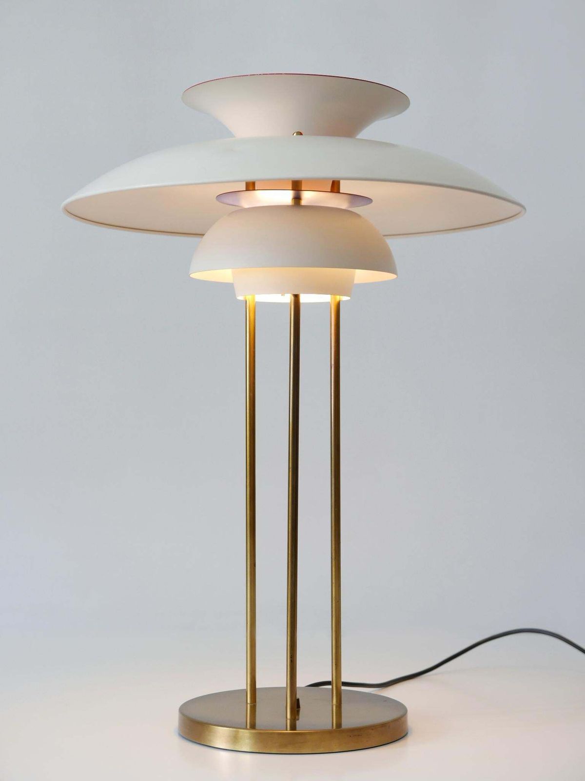 Mid Century Modern Ph 5 Table Lamp By Poul Henningsen For Louis Poulsen 1960s photo for sale