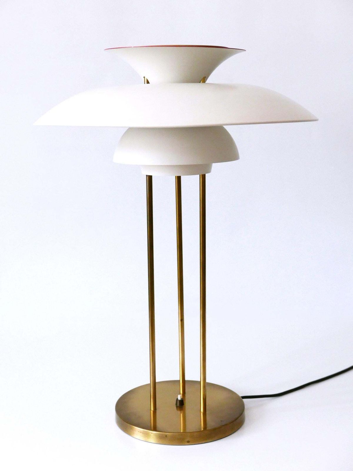 Mid Century Modern Ph 5 Table Lamp By Poul Henningsen For Louis Poulsen 1960s photo Lighting