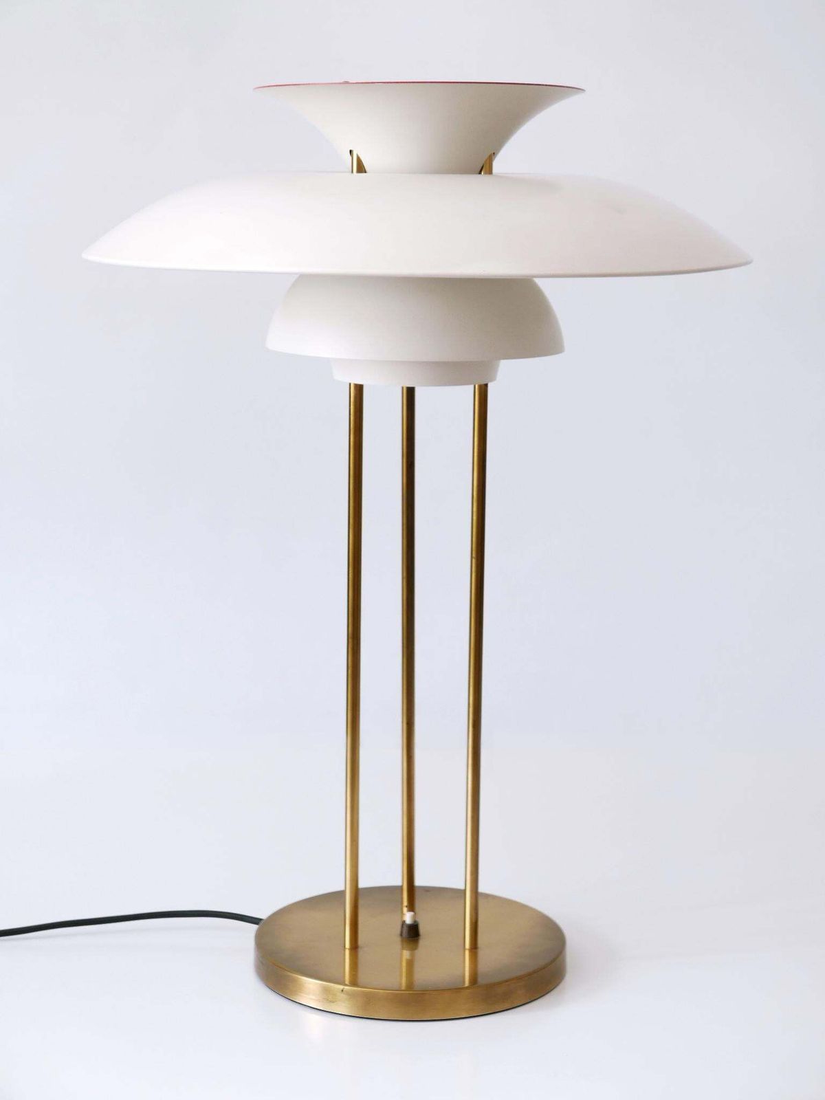 5754.0 Mid Century Modern Ph 5 Table Lamp By Poul Henningsen For Louis Poulsen 1960s photo
