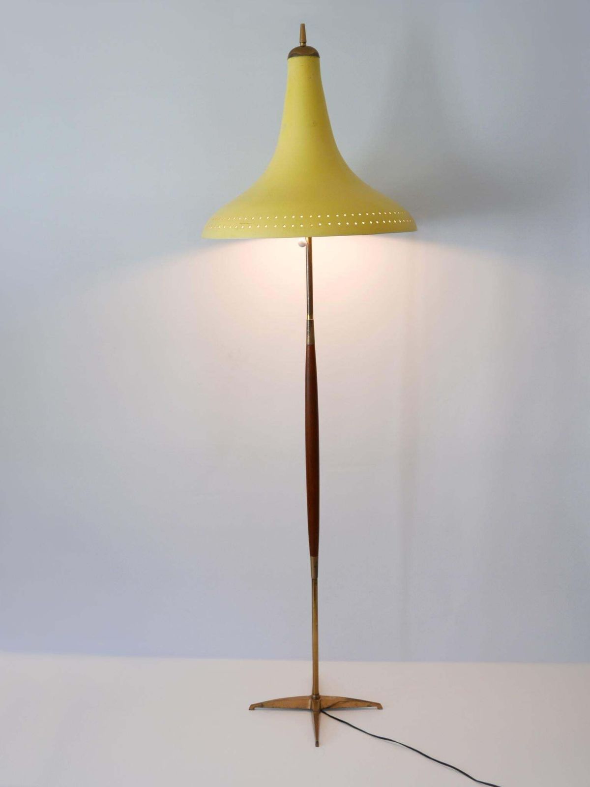 photo furniture Rare And Elegant Mid Century Modern Floor Lamp Or Standing Light Austria 1960s