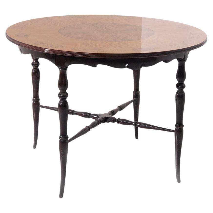 Elegant Italian Chiavarino Table With Inlaid Wood Or Grand Foyer