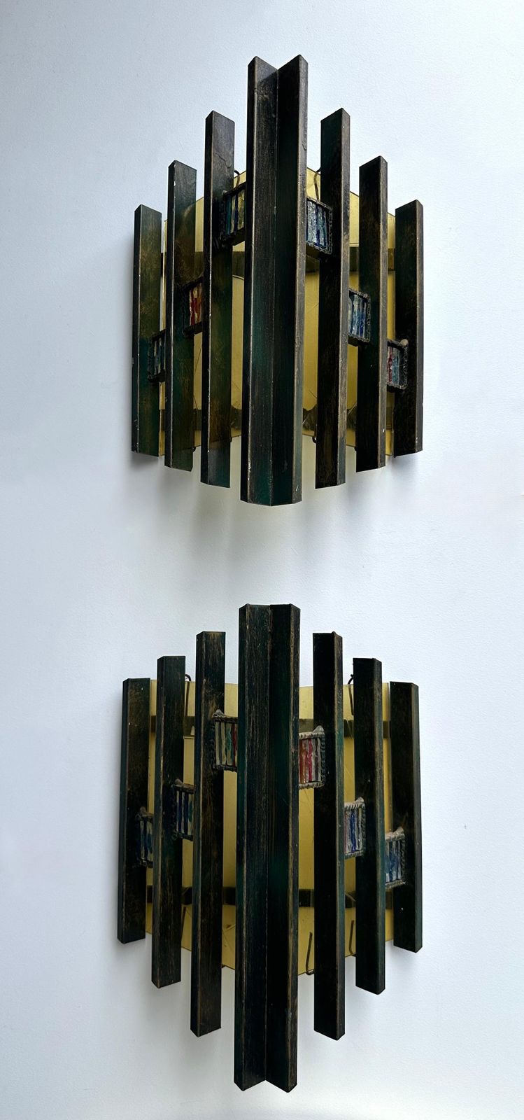 photo vinterior Pair Of Hammered Glass Gilt Iron Sconces By Biancardi, Italy, 1970s